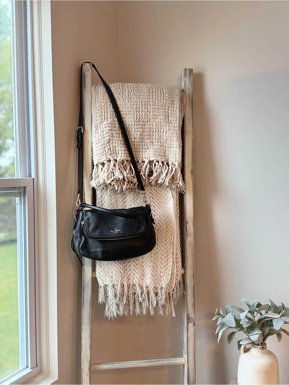 Kate Spade Cobble Hill Black Pebbled Leather Crossbody Bag